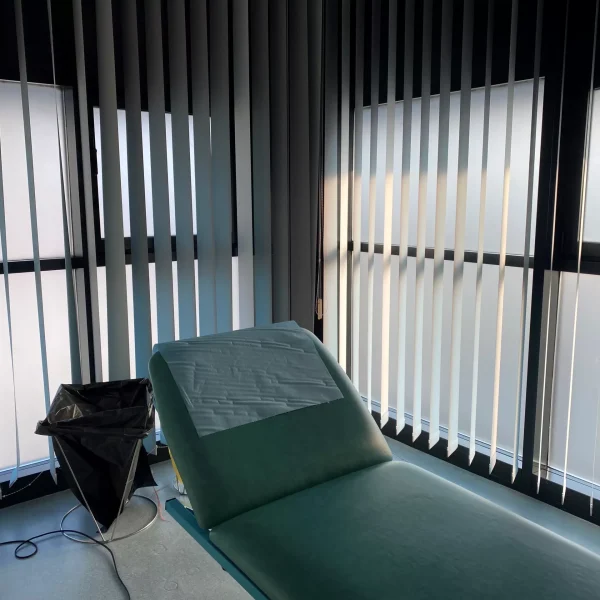 Pose de film dépoli blanc - Centre baclesse 3